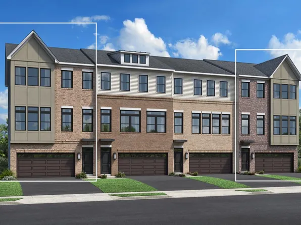 8 Meehan Ct, Middletown, NJ 07748