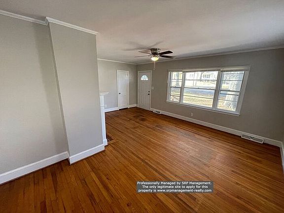 3rd image of 204 Oakdale St