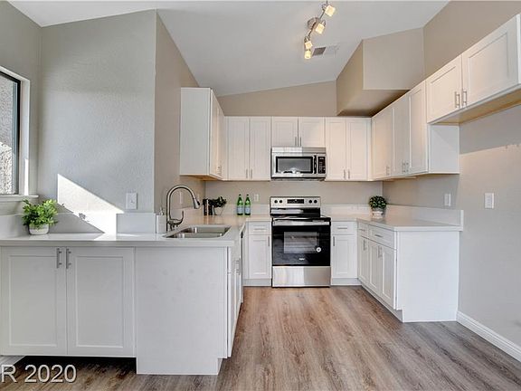 5th image of 1013 Palo Verde Dr
