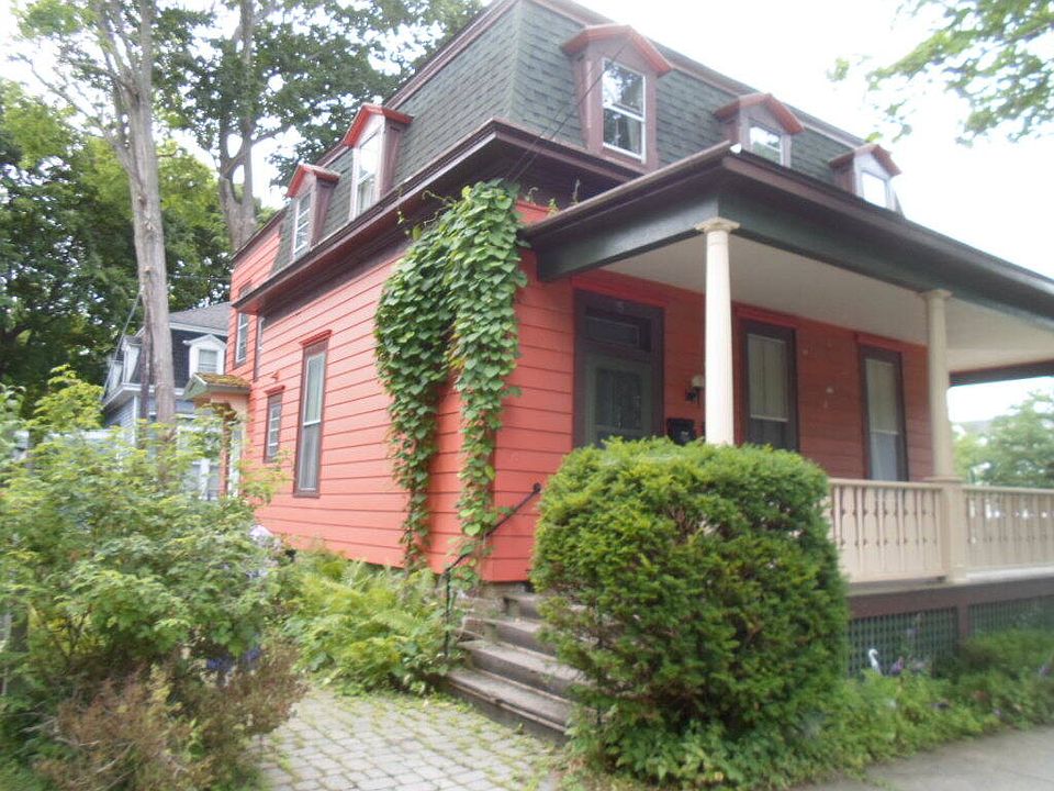 1st image of 75 Fair St