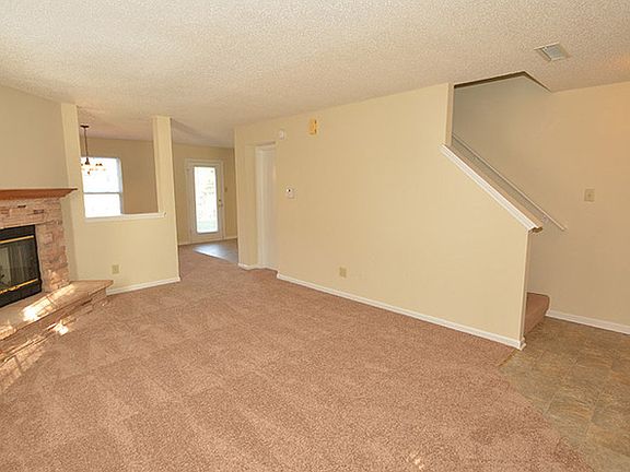 5th image of 2152 Westmere Dr