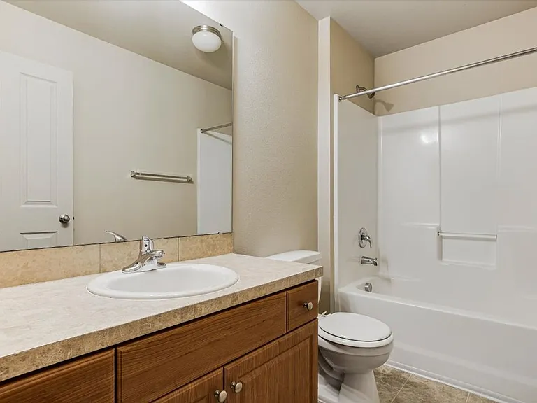13409 NW Sherry St — Photo 20