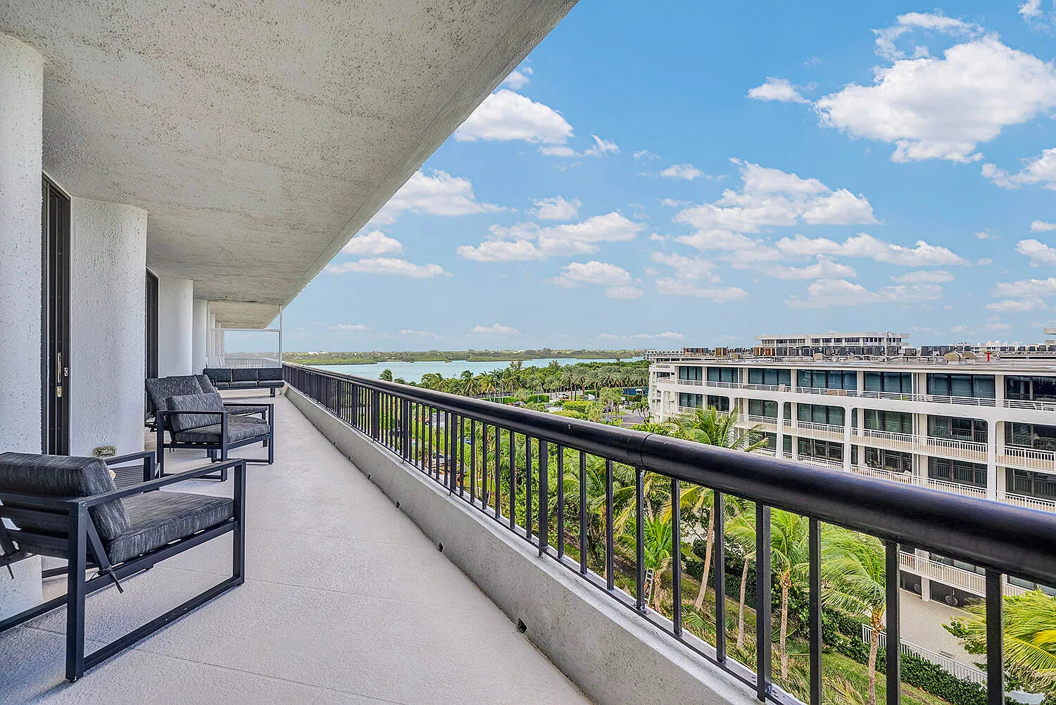 2 bed, 2.0 bath, 1900 sqft, $20,000 — Photo 3