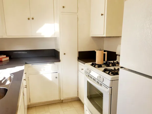 319 N Chevy Chase Dr #G, Glendale, CA 91206