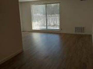 8620 N Port Washington Rd APT 113, Milwaukee, WI 53217
