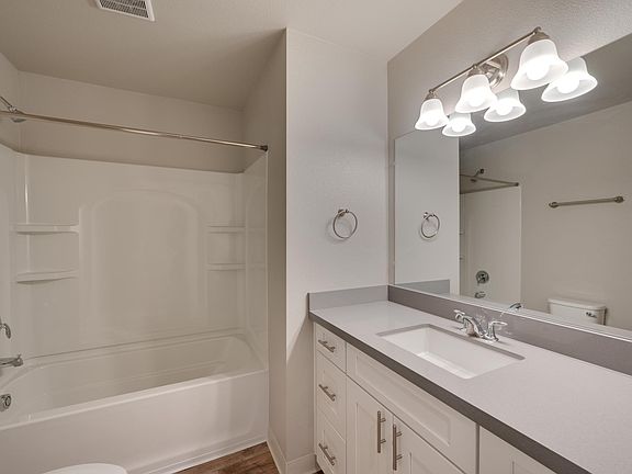 4th image of 67 Murdell Ln #48