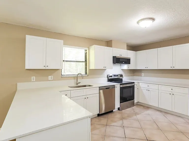 8390 Country Creek Blvd — Photo 7