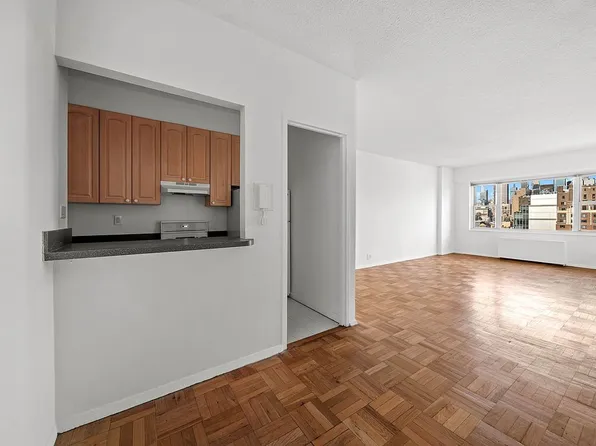 60 E 8th St APT 16H, New York, NY 10003