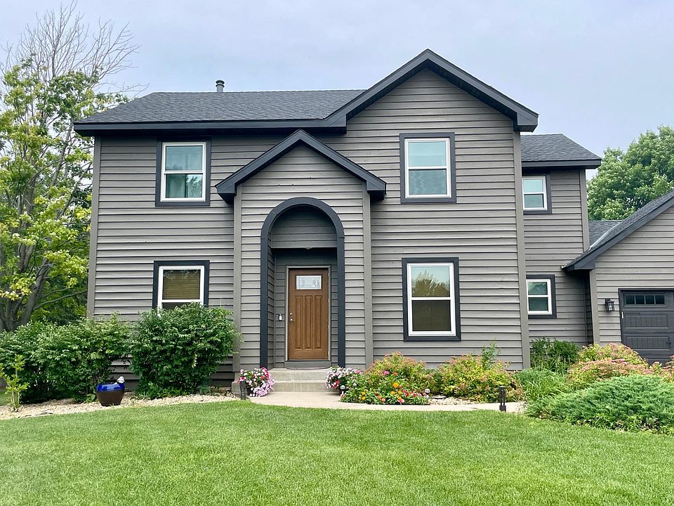 1st image of 906 Clover Ct