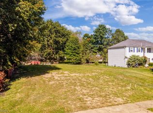 20792 Sandalwood Ln, Strongsville, OH 44136