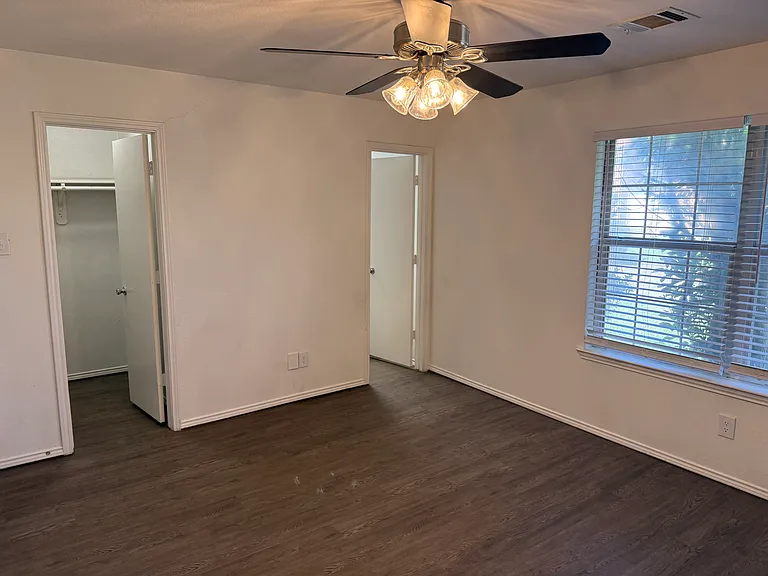 2407 Summer Place Dr — Photo 6