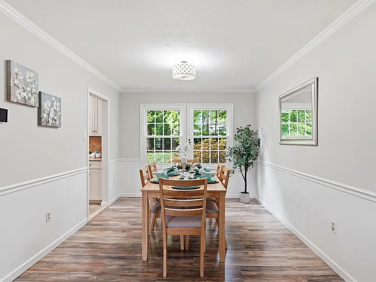 2515 Tabor Ct — Photo 12