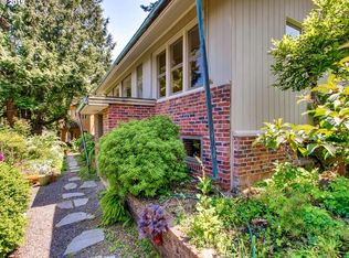 2972 SW Champlain Dr, Portland, OR 97205