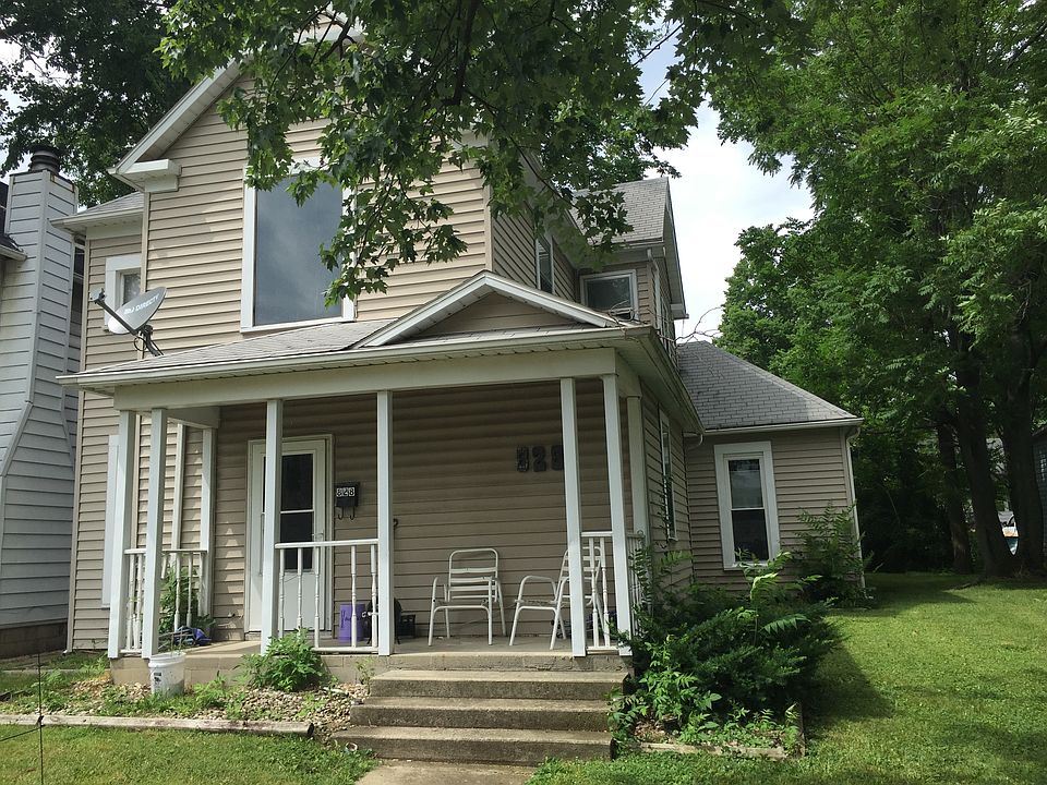 2nd image of 828 W North St