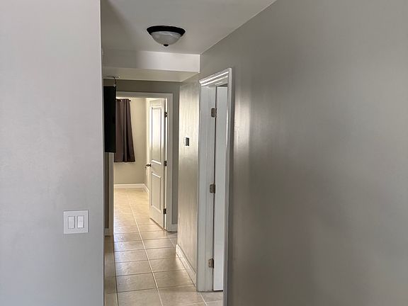 4th image of 255 SW 7th St #10