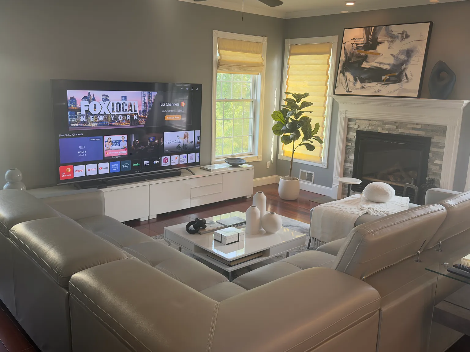 4 bed, 3.5 bath, 3558 sqft, $3,500 — Photo 1