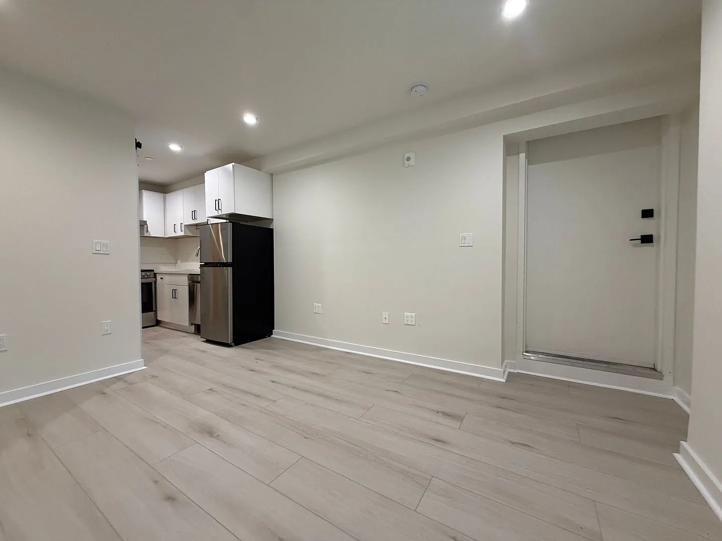 140 Page St — Photo 1