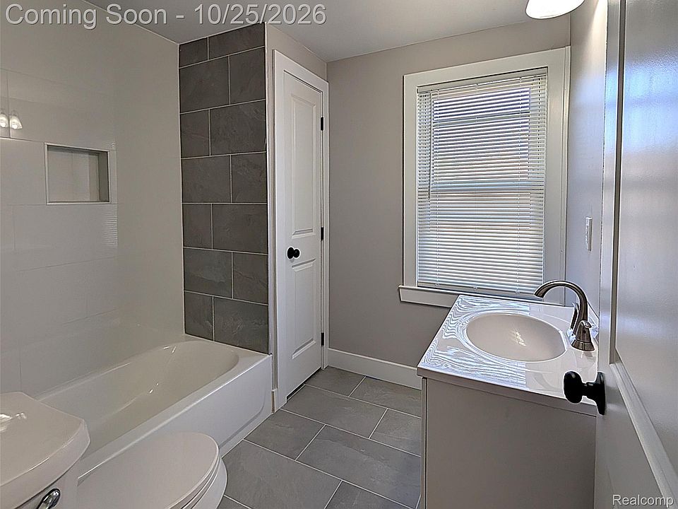 18668 Littlefield St, photo 27