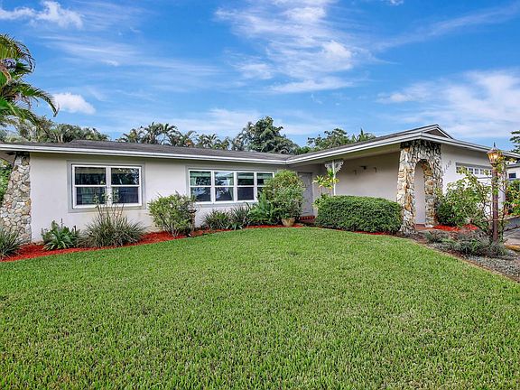 4th image of 11130 NW 17th Court