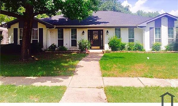 1st image of 921 Fair Oaks Dr