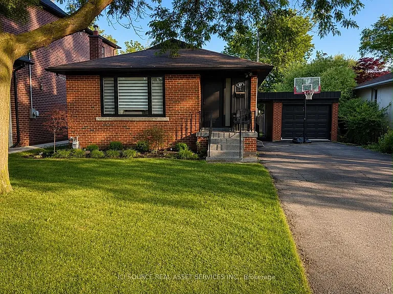 37 Bainbridge Ave — Photo 1