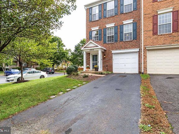3rd image of 12033 Country Mill Dr