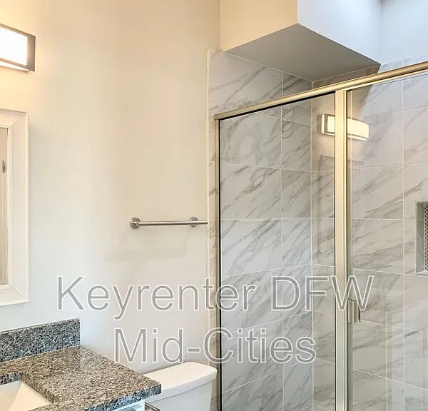 1431 Pearson St — Photo 16