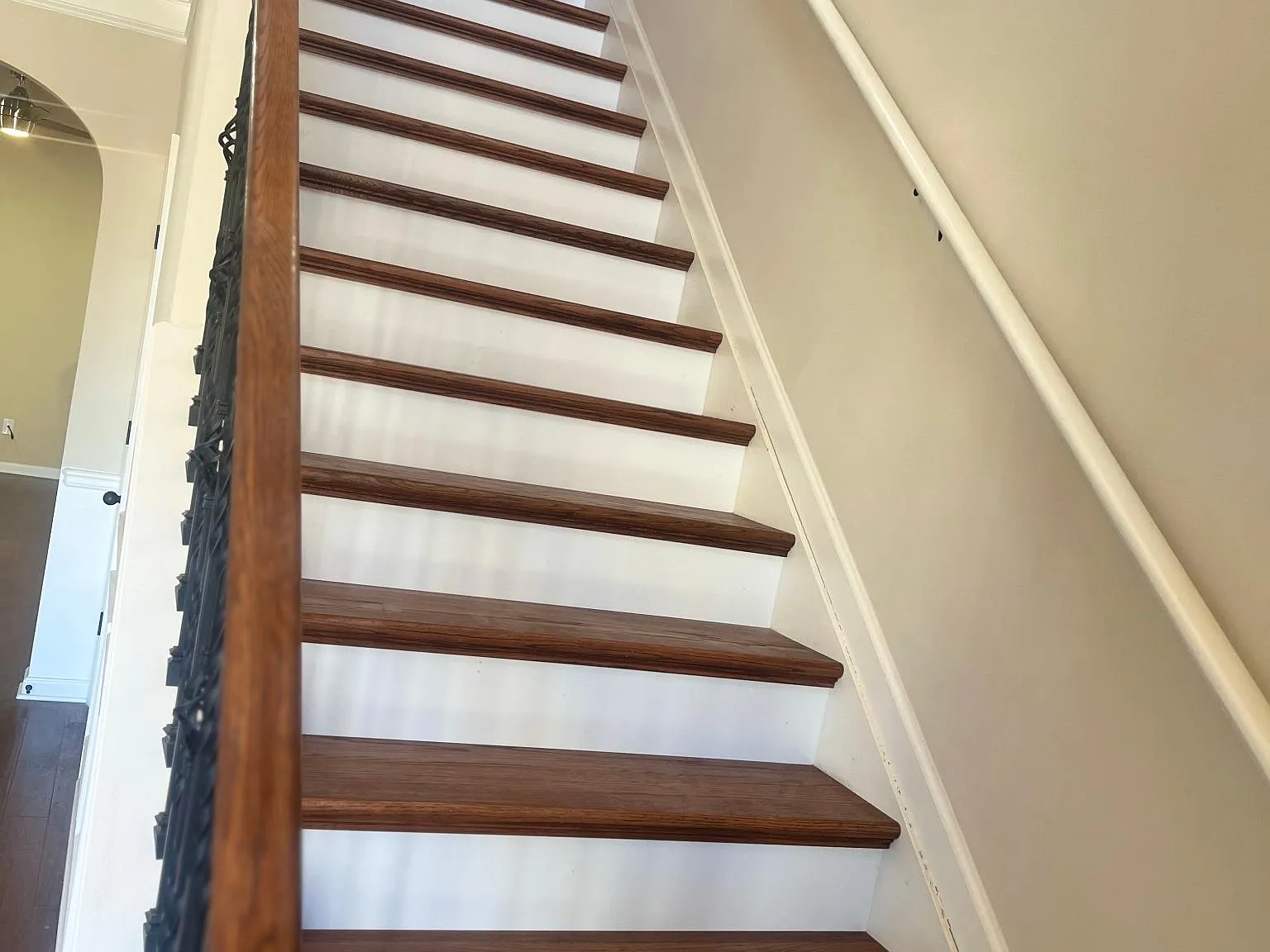 5 bed, 2844 sqft, $2,600 — Photo 4