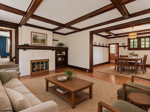 3rd image of 144 Waitman St
