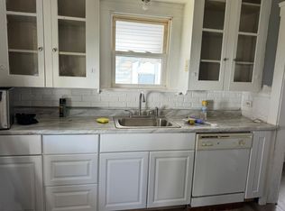 1625 Granby Ave, Cleveland, OH