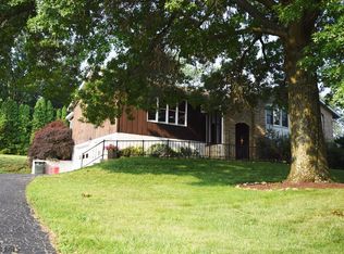 1013 Gray Ln, Duncansville, PA 16635