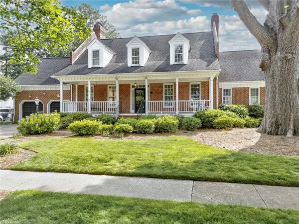 417 Peace Haven Dr, Norfolk, VA 23502