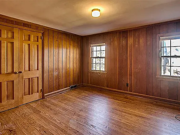 1402 Roanoke Dr — Photo 21
