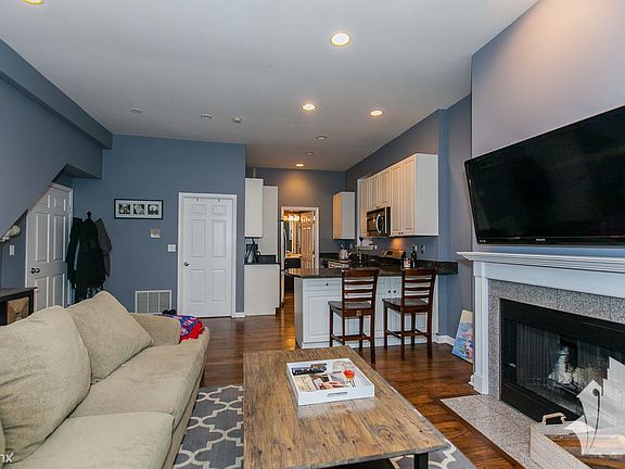 2017_02_07_1875_N_Howe_Unit_1F_ENHANCED_05