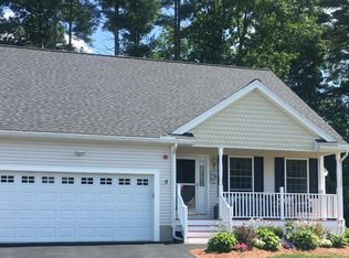 18 Northern Ave, Litchfield, NH 03052