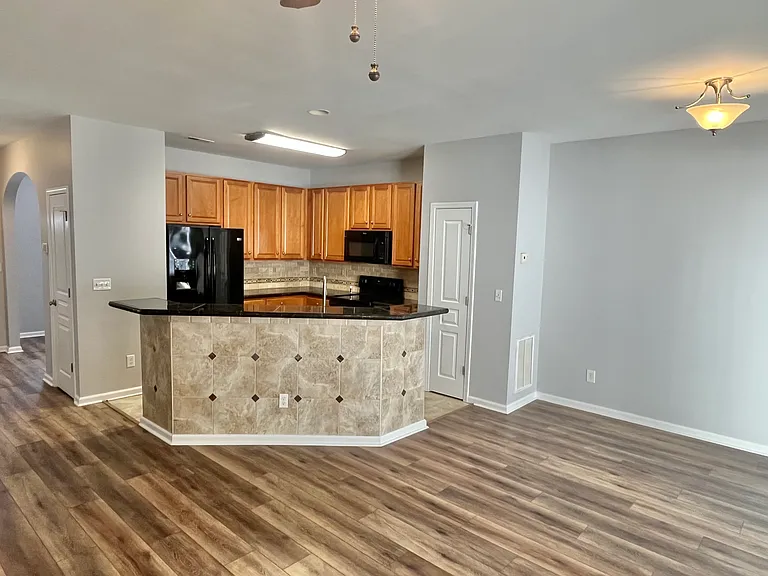 961 Copperstone Ln — Photo 8