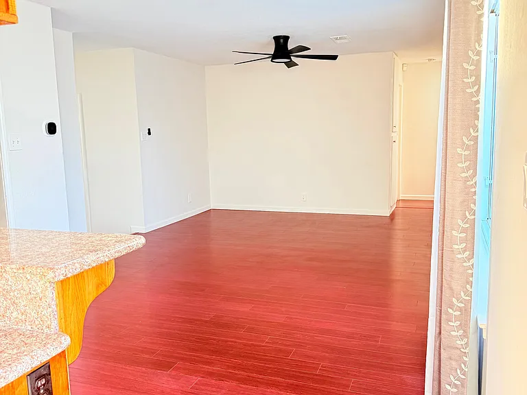 4613 Hampshire Way — Photo 10