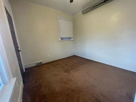 5th image of 340 N Craig St APT 2