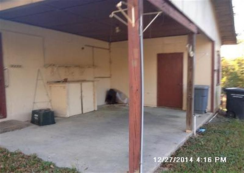 2nd image of 2811 Neelia Cumbest Rd