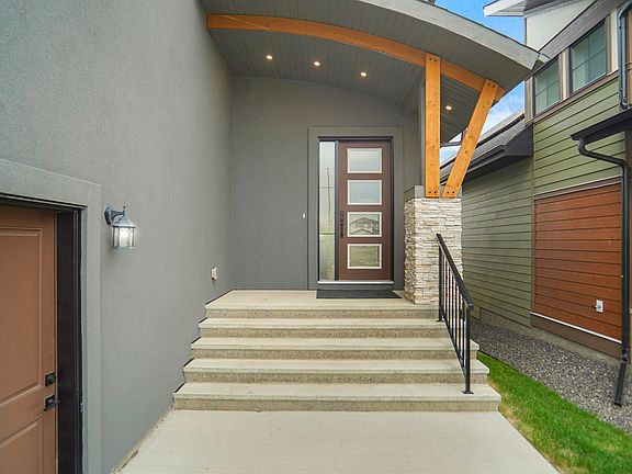 4th image of 162 Edgewater Cir