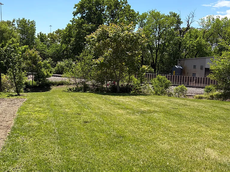 315 Pierce St — Photo 17