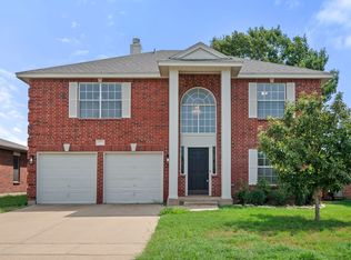 8712 Limestone Dr, Fort Worth, TX 76244