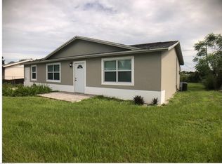 875 Edison Ave, Labelle, FL 33935