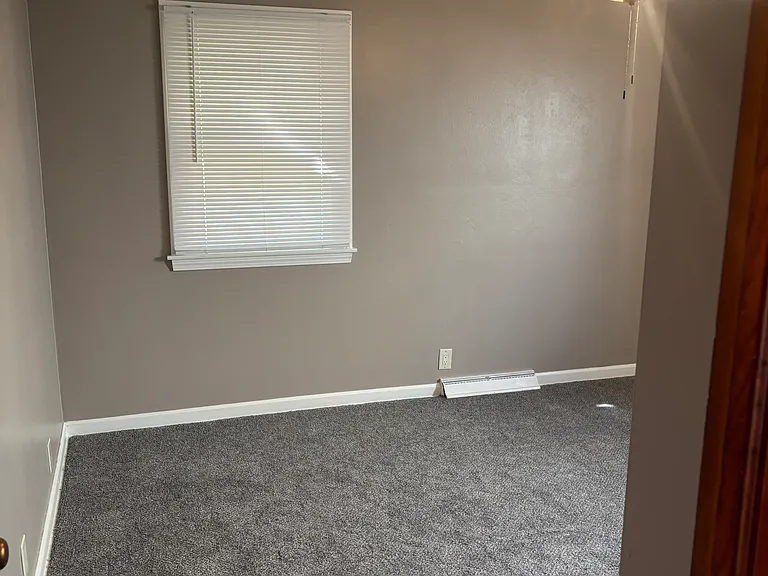 953 Compton Ln — Photo 15