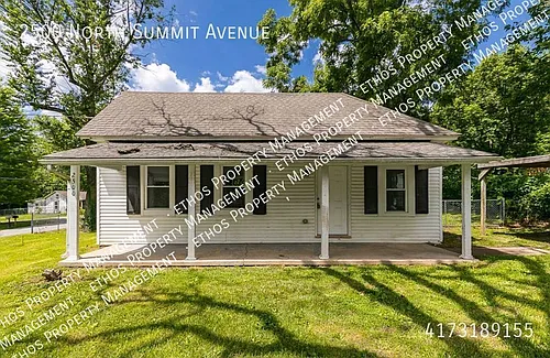 2500 N Summit Ave Photo 1