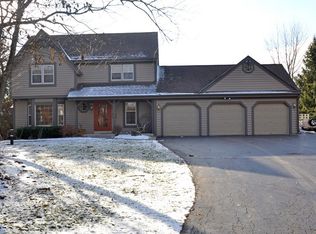 N71W27131 Meadow Wood Ln, Lisbon, WI