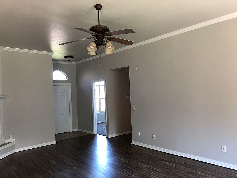 2nd image of 310 James Dr