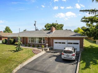 619 W Grandview Ave, Sunnyside, WA