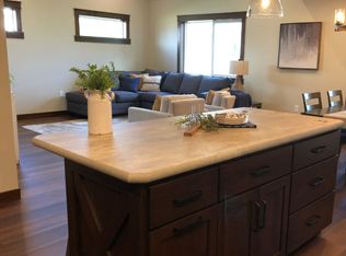 N6187 - N6189 772nd St, Elk Mound, WI 54739