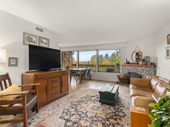 1185 Lillooet Rd, North Vancouver, BC V7J 3H7